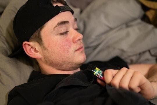 E-Liquid poradnik dla początkujących grzałka 0.6 ohm ile wat i optymalne ustawienia mocy