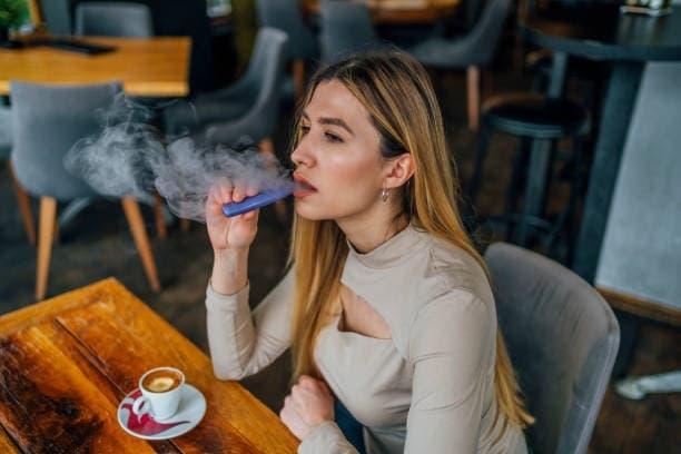 E-cigarete i aio box pro – kompletny przewodnik 2025 z recenzjami, porównaniem funkcji i najlepszymi ofertami